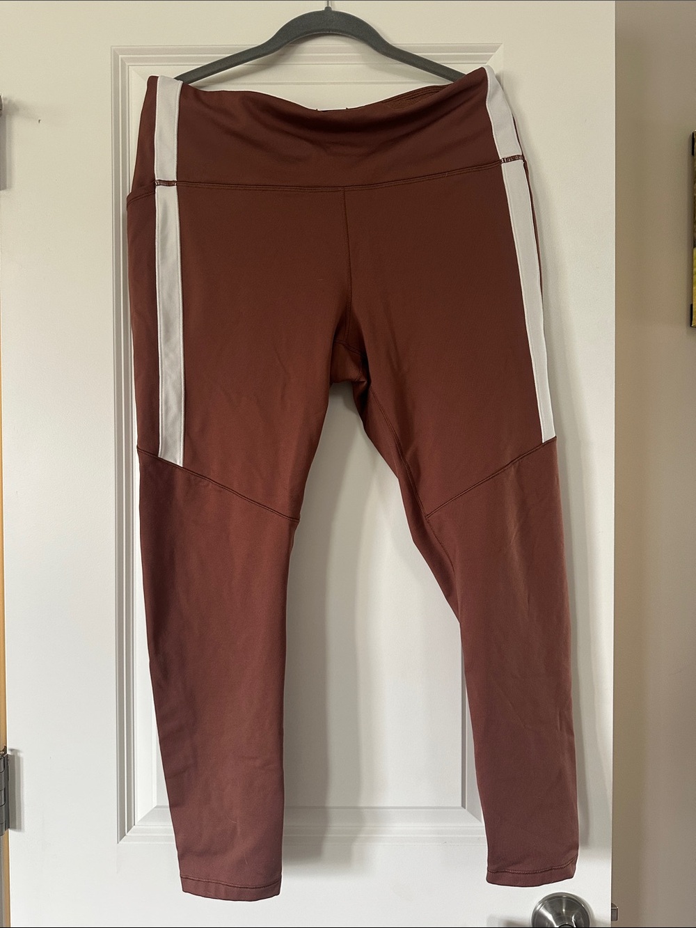 CALIA by Carrie Underwood Brown Leggings with White Side Stripes